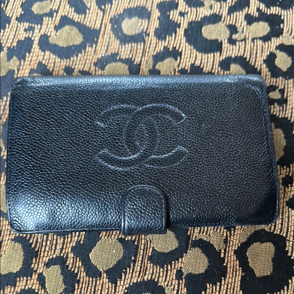 CHANEL Caviar Leather Wallet